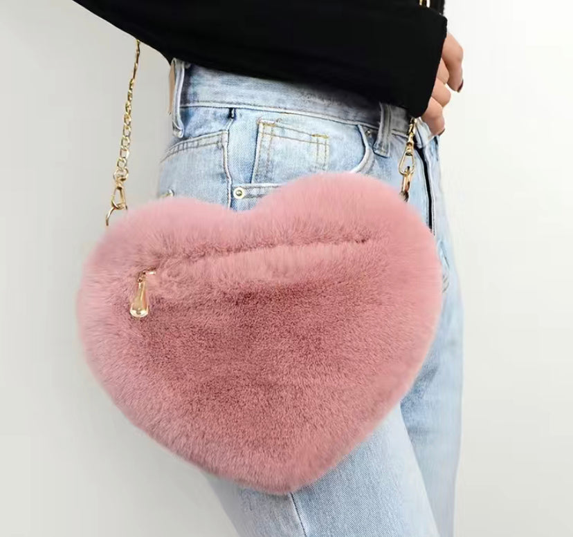 Heart-Shaped Fluffy Shoulder Bag